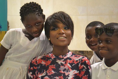 Efya takes “Janesis” to the mall