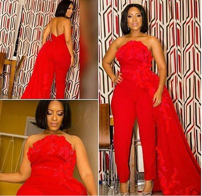 5 times the curvaceous Joselyn Dumas dazzled in lace dresses