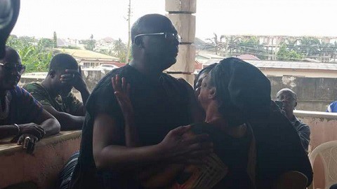 Dr. Bawumia consoling the mom of Boadu