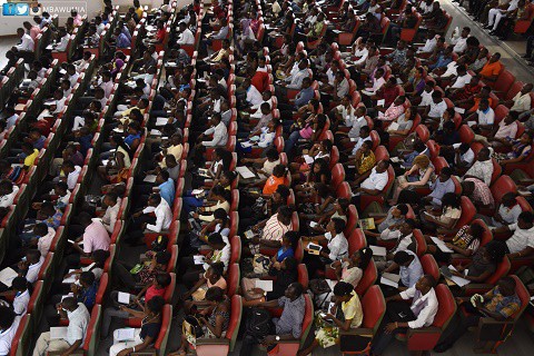 Kwame Nkrumah University College students gather to listen to Dr. Bawumia