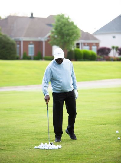 Photos: Asantehene joins chairman of Memphis to play golf