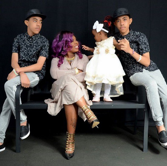 Afia Schwarzenegger, her kids and her adopted girl (Pena)