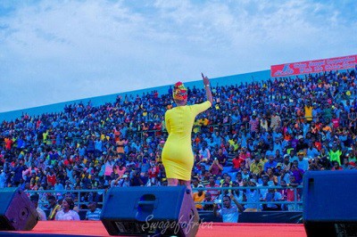 Becca entertains President Mahama, others at new Cape Coast stadium