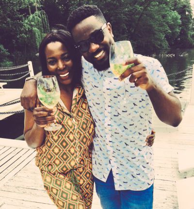 Sarkodie chills out with his mother-in-law