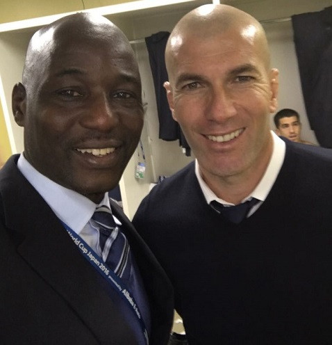 Tony Baffoe with Real Madrid coach, Zinedine Zidane