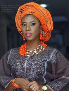 Selly Galley stuns in Nigerian Yoruba outfit