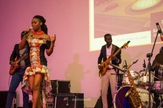 eShun's dazzling performance