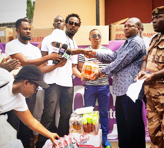 Kwaw Kese feeds 4000 inmates