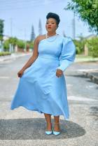 Akosua Vee takes us back, the vintage way